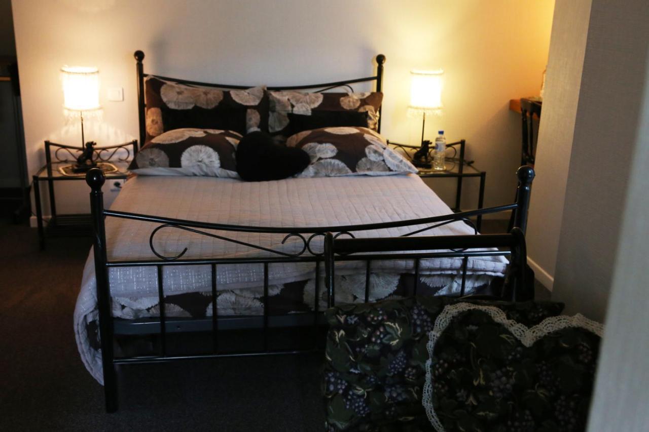 エペルネー Au Coeur Des Vignes Bed & Breakfast エクステリア 写真